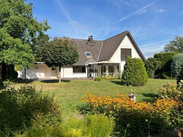 Vielseitig nutzbares Familiendomizil mit Einliegerwohnung und großem Potenzial