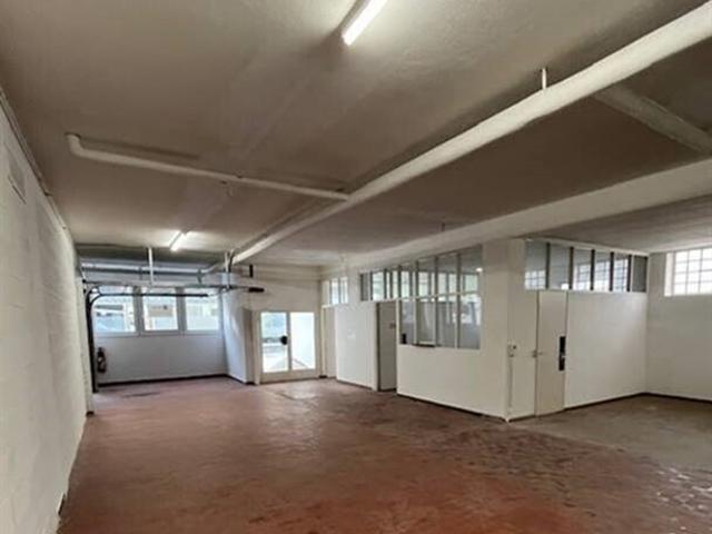 VIELSEITIGES GESCHÄFTSLOKAL IM ZENTRUM VON SIERRE