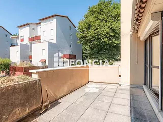 Vienne 38200 Achat / Vente appartement 4 pièces t4 au dernier étage