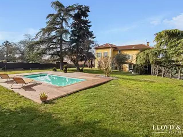 Vienne 38200 Achat / Vente maison 9 pièces t9 piscine