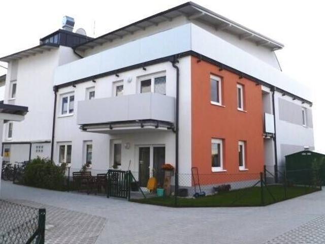 Vier Zimmer Wohnung mit Balkon