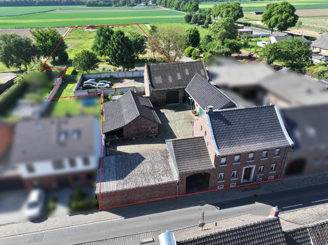 Vierkanthof in Ortslage mit vielfältigen Nutzungsmöglichkeiten
