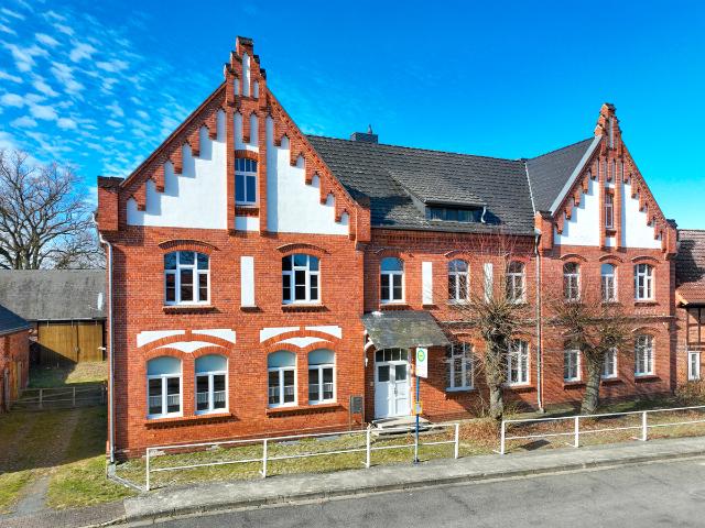 Vierseitenhof mit Weitblick