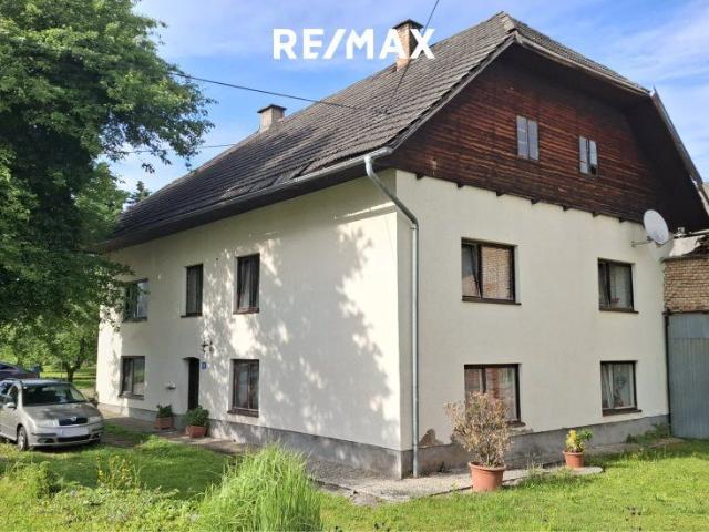 Vierseithof in Ottnang am Hausruck mit 3.027 m² Grundstück