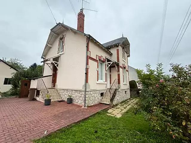 Vierzon 18100 Achat / Vente maison 5 pièces t5 au dernier étage terrasse