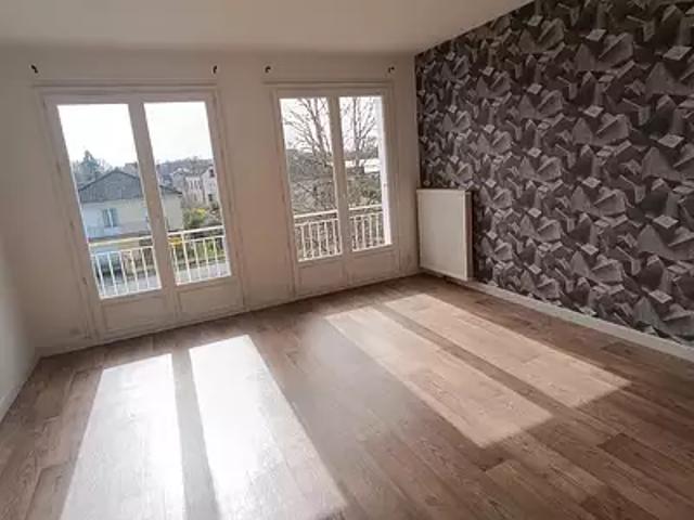 Vierzon 18100 Location appartement 3 pièces t3 au dernier étage