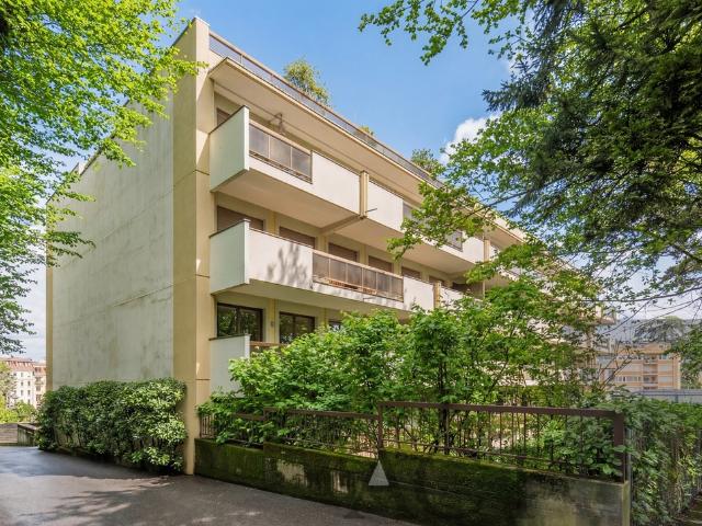Vierzimmerwohnung im Stadtteil Eaux Vives