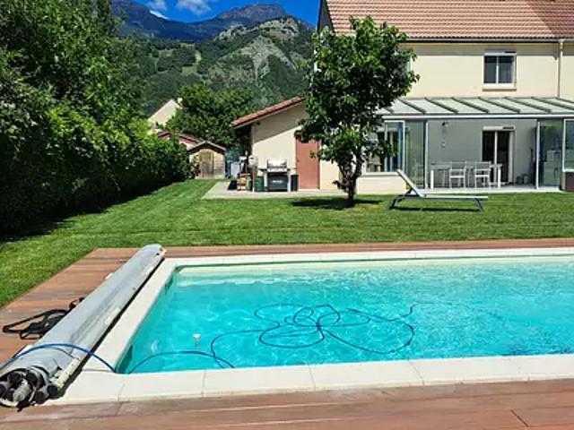 Vif 38450 Achat / Vente maison 5 pièces t5 au dernier étage piscine