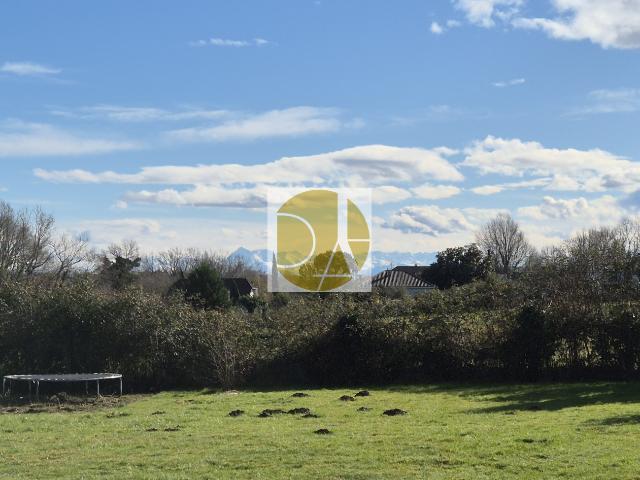 VIGNES PROCHE ARZACQ ARRAZIGUET VILLA DE PLAIN PIED + GARAGE ET VUE PYRENEES !
