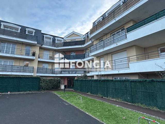 VIGNEUX SUR SEINE: Appartement T1 de 35m2 avec terrasse et jardinet