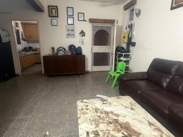 Vijay Ratan Vihar 3 Bedroom 1600 Sq. Ft. Builder Floor in Sector 15 Gurgaon Listing ID: #10400