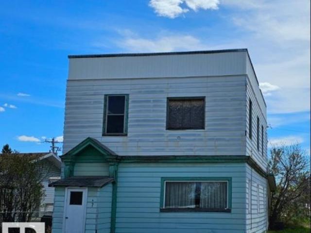 Viking, AB, T0B 4N0 house for sale | Listing ID E4482 | Royal LePage