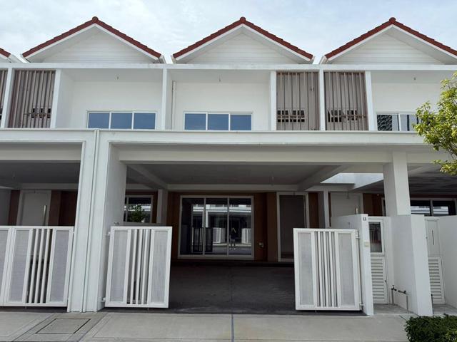Viluxe Batu Kawan DoubleStorey Terrace For Sale