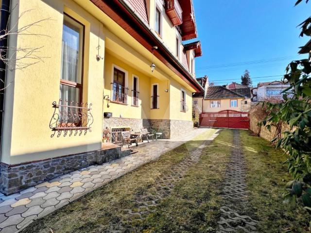 Vilă complet pregătită pentru pensiune sau cazare Sibiu Strand Parc Sub Arini