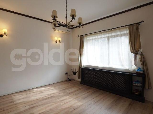 Vilă cu 6 camere si curte proprie | 34mp terasa | ID:125430