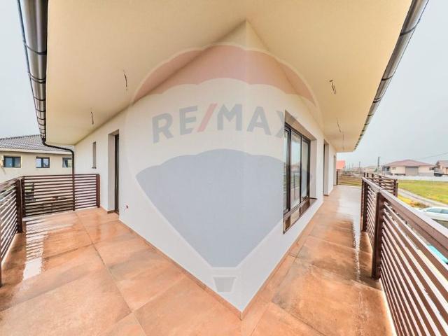 Vilă de Lux 358 mp – Ideal Rezidențial sau Sediu Firm.