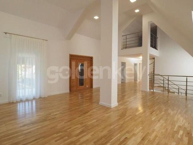 Vilă impecabila cu 7 camere, piscina exclusiva | ID:820548