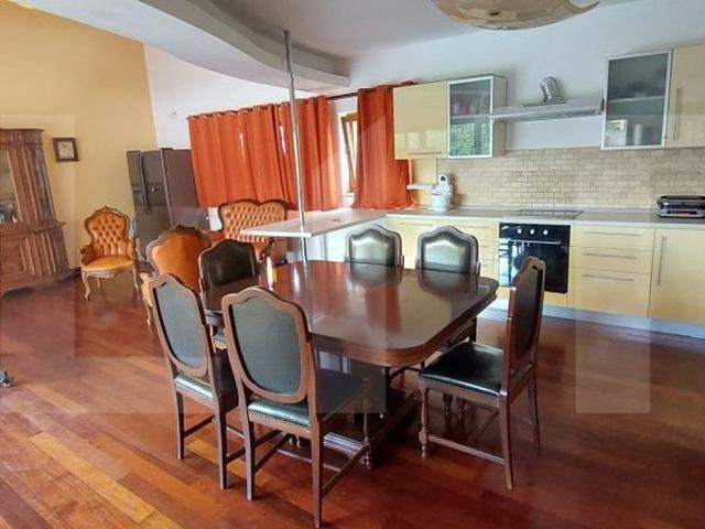 Vilă modernă 440 mp cu piscină și 9 camere – Dumbrăvi