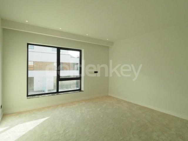 Vilă moderna cu 5 dormitoare, garaj, finisaje premium | ID:650370