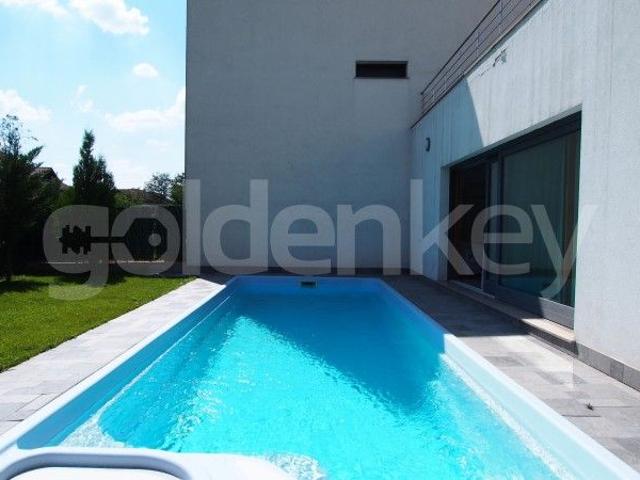 Vilă moderna cu piscina si garaj | ID:3187487