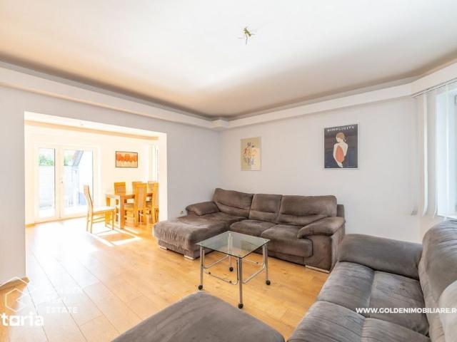Vilă zona Podgoria, 140mp, 5 camere, 2 bai, garaj