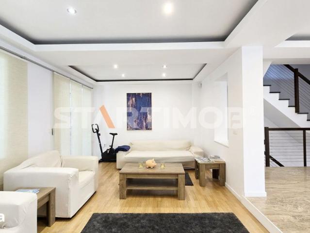 Vila mobilata 5 camere cu garaj Brasov