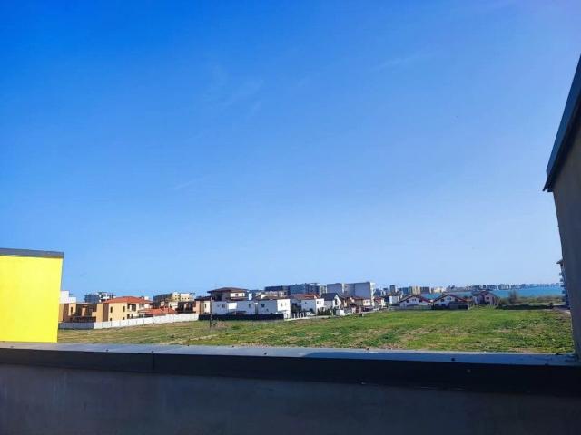 Vila modernă de inchiriat Mamaia Sat pretabil grădinița