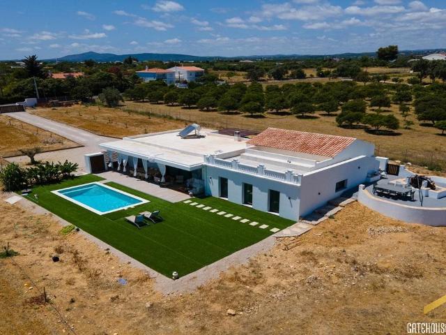 Vila moderna com vista mar e terreno em Luz de Tavira, Algar. 206m² Tavira Santiago
