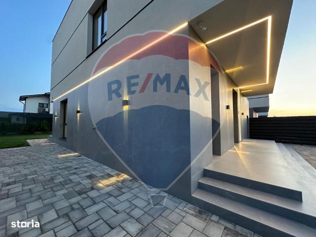 Vila moderna de inchiriat cu 5 camere, prima inchiriere