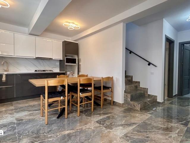 Vila Noua P+1 | 7 Camere, 7 Bai | Curte si Parcare | Mamaia Nord