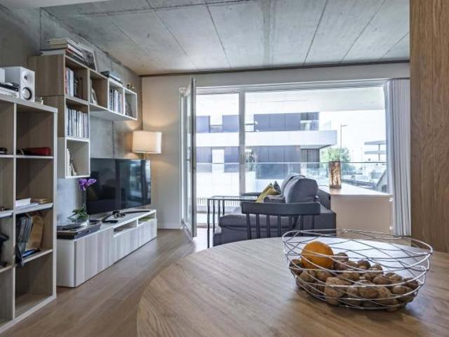 Vila Nova de Gaia Porto LS73269257