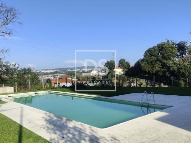 Vila Nova de Gaia Porto LS89446314