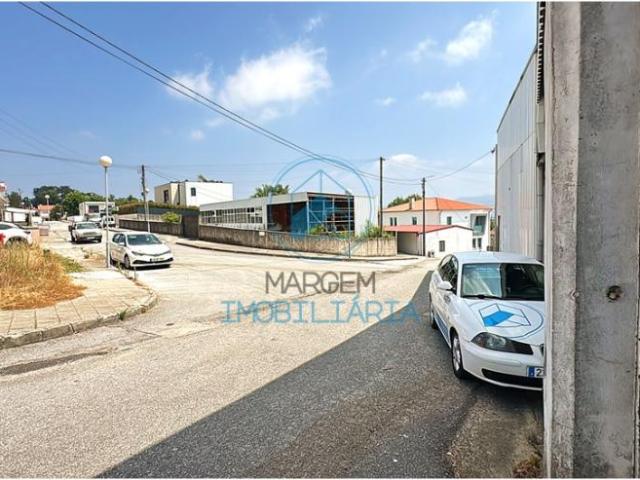 Vila Nova de Famalicão Braga 4765 121 104472602