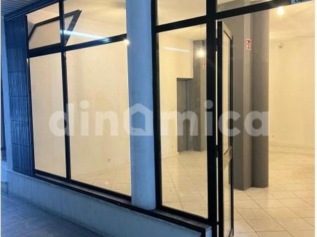 Vila Nova de Famalicão Vila Nova de Famalicão LS102229964