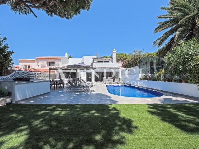 Vila Butique de 3+1 Quartos Superb Renovada 219m² Almancil