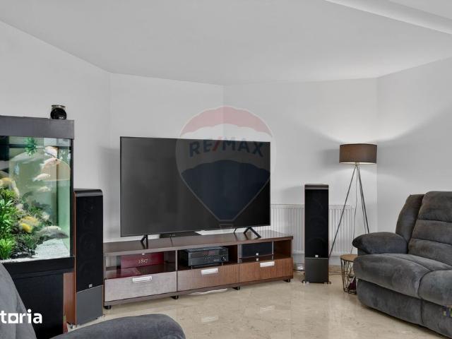 Vila cu design spectaculos, tehnologie smart & lifestyle complet