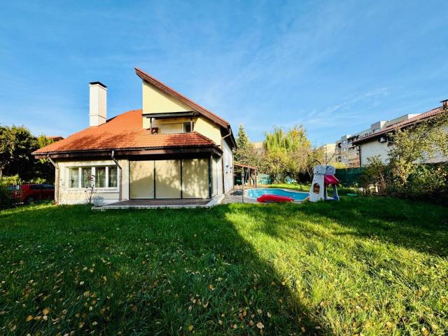 vila cu piscina, complex rezidential pipera