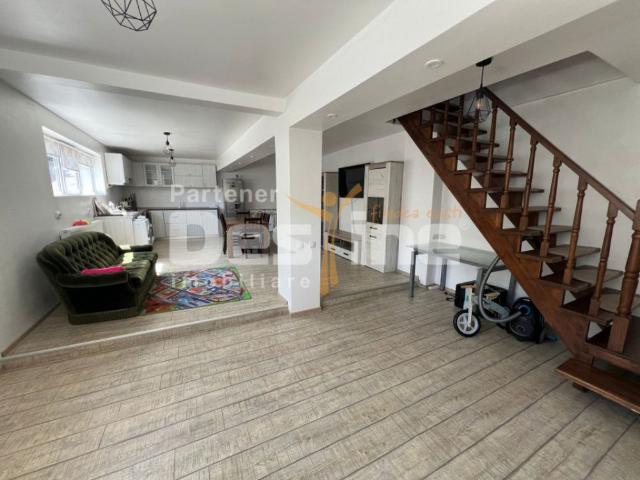 Vila cu 5 camere si garaj propriu, Centrul Istoric Drumul P