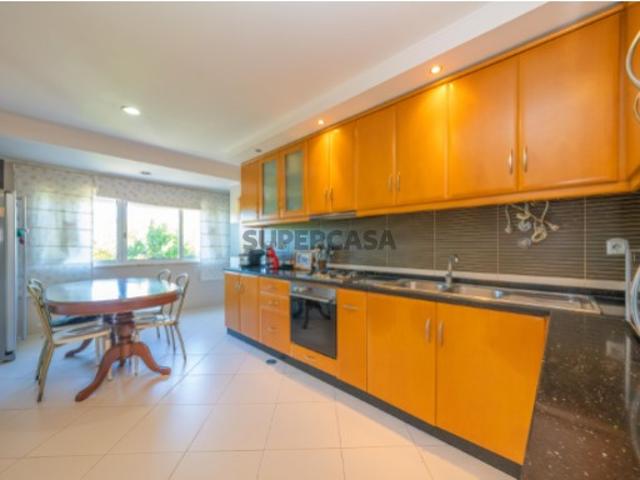 | Vila Chã | Andar de Moradia | T3 | Espaço Exterior com 70 m2 |