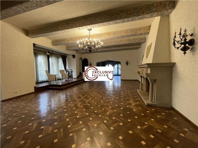 Vila de exceptie DorobantiCapitale|1000 mp utili|Curte proprie|Parcare