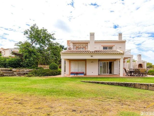 Vila de golfe frontal com 3 quartos em Pestana Vale da Pinta. 163m² Lagoa e Carvoeiro