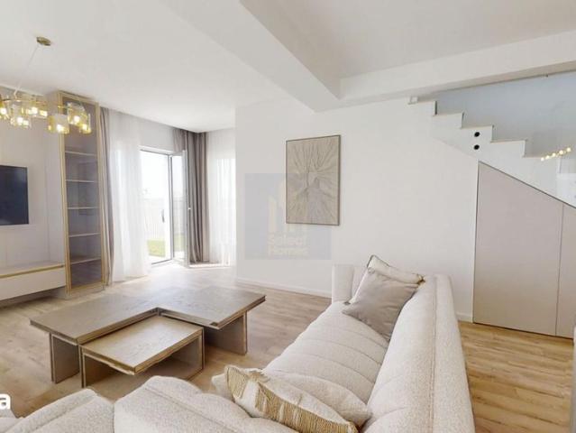 Vila de Inchiriat 4 Camere *Tunari* *Tur Virtual