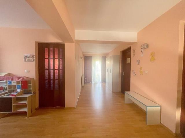 Vila de inchiriat in Complexul Studentesc
