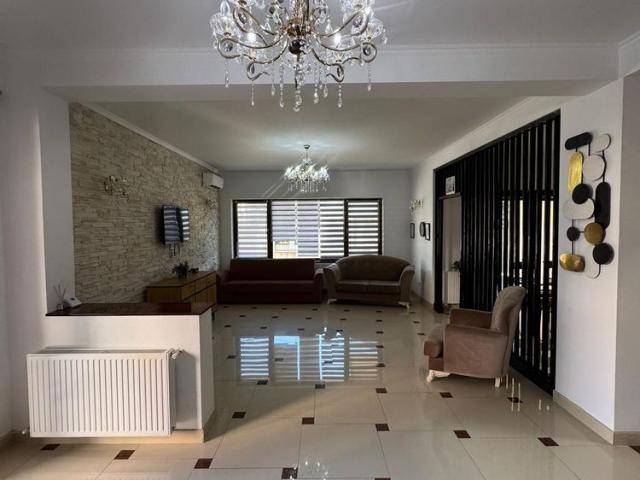 Vila de inchiriat Prelungerea Ghencea Cartierul Latin