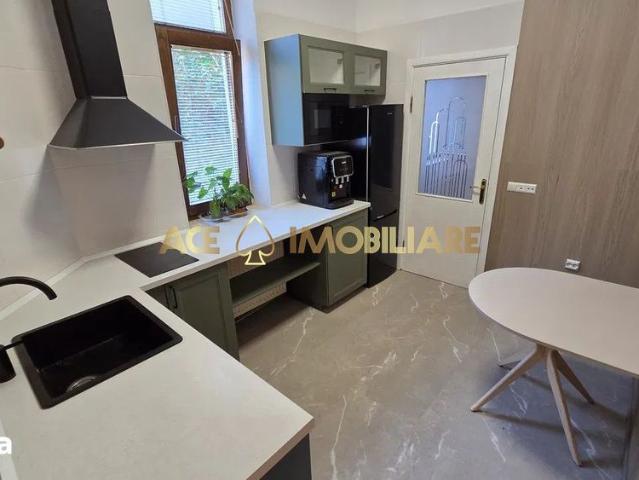 Vila de Inchiriat | Spatiu Birou | Foisorul de Foc | 16 Camere | 375mp