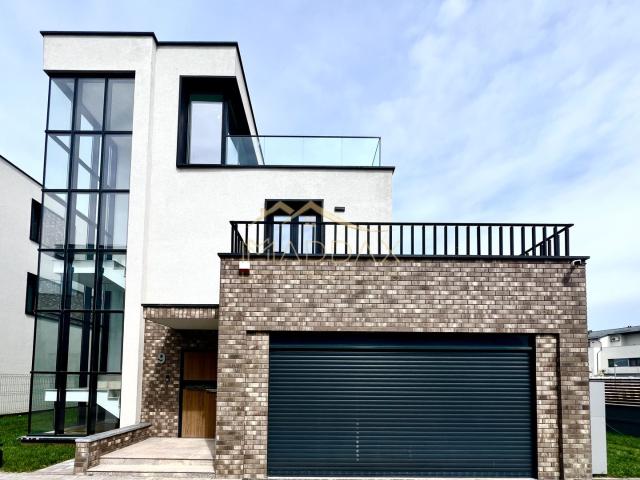 Vila De Lux Cu Piscina De Inchiriat | Pipera