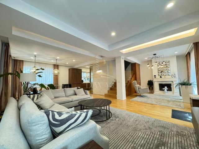 Vila de lux de închiriat |4 camere | Jacuzzi | Sauna |2 Terase | Andrei Mureșanu