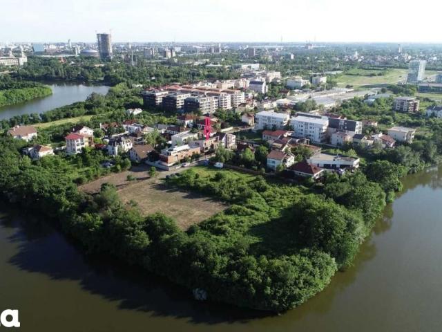 Vila de Lux pe Malul Lacului Baneasa | 5 Camere | 4 Bai | Sauna |