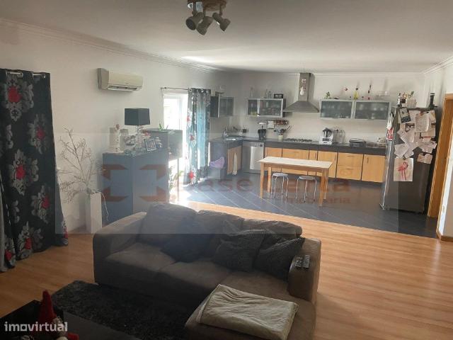 Vila de Rei Centro Portugal T3 Duplex, Equipado, Terrao 100 m2.