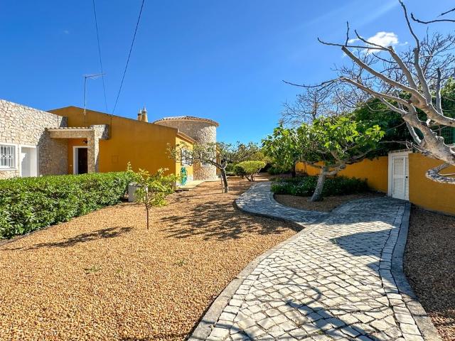 Vila de um piso com 4 quartos em Loule 220m² Loulé São Clemente